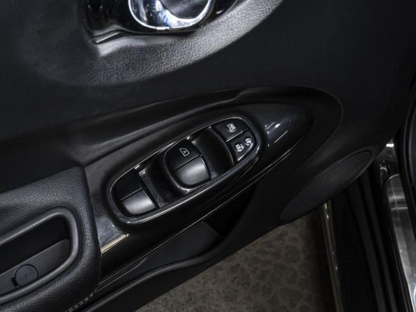 Nissan Juke I Рестайлинг с пробегом 2018 года, цена 1 650 000 рублей, 63000 км, внедорожник, Автокод Объявления