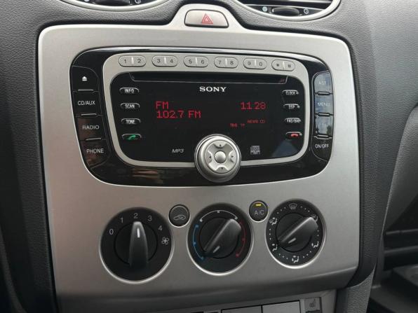 Ford Focus II Рестайлинг с пробегом 2010 года, цена 611 000 рублей, 135861 км, седан, Автокод Объявления