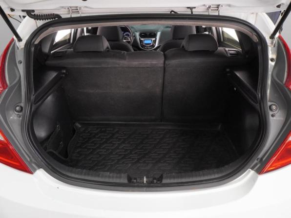 Hyundai Solaris I с пробегом 2013 года, цена 749 000 рублей, 229010 км, хэтчбек, Автокод Объявления