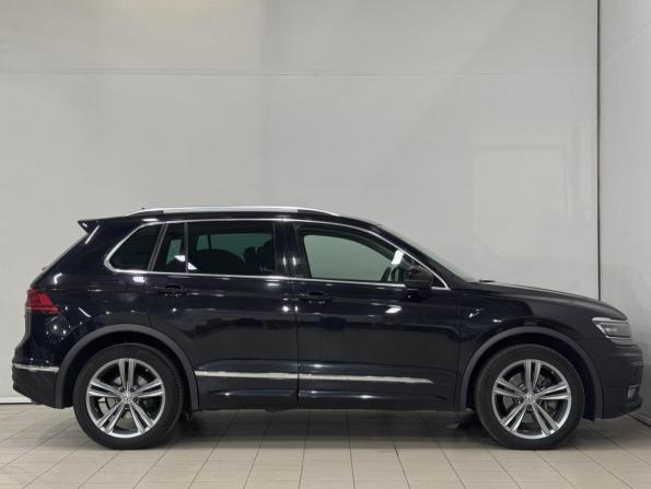 Volkswagen Tiguan II с пробегом 2018 года, цена 2 399 000 рублей, 178565 км, внедорожник, Автокод Объявления
