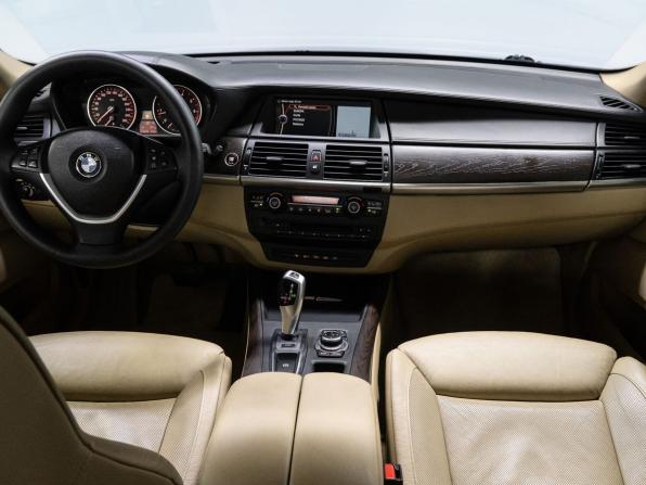BMW X5 II (E70) Рестайлинг с пробегом 2010 года, цена 2 110 000 рублей, 219400 км, внедорожник, Автокод Объявления