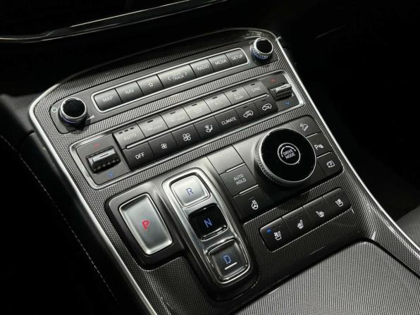 Hyundai Santa Fe IV Рестайлинг с пробегом 2023 года, цена 3 870 000 рублей, 63404 км, внедорожник, Автокод Объявления
