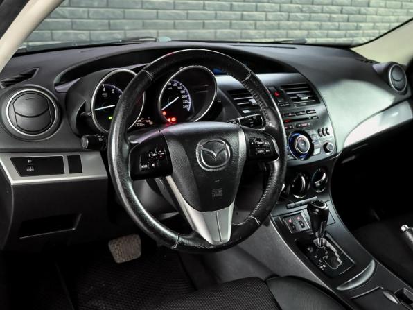 Mazda 3 II (BL) Рестайлинг с пробегом 2012 года, цена 1 050 000 рублей, 117029 км, хэтчбек, Автокод Объявления