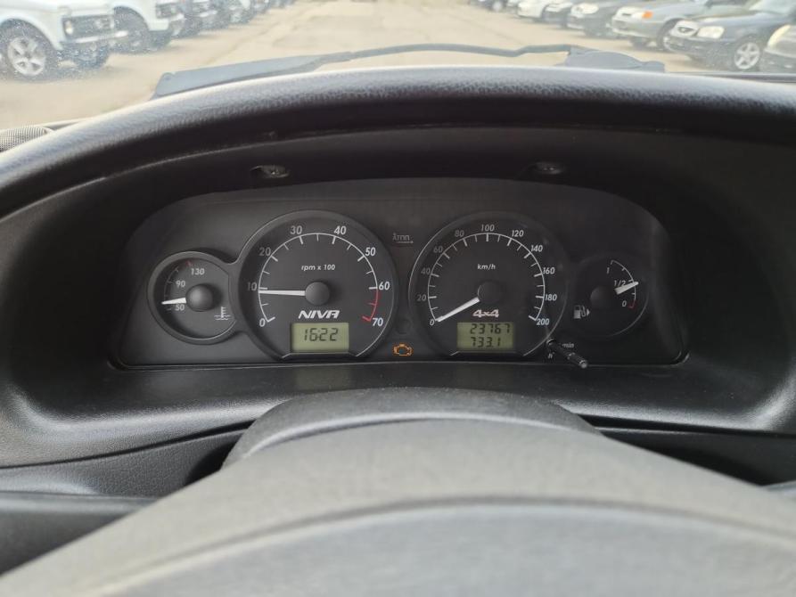 Chevrolet Niva I Саратов  - изображение 24