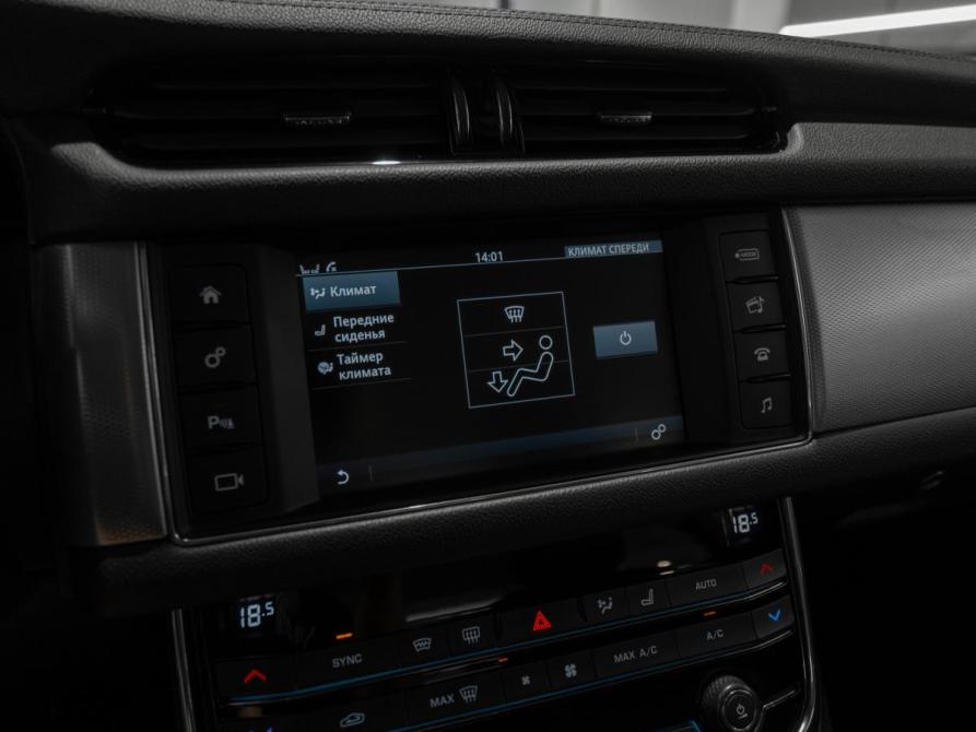 Jaguar XF II Москва  - изображение 19