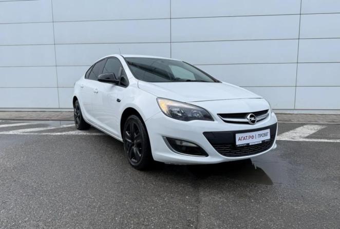 Opel Astra J Рестайлинг с пробегом 2012 года, цена 790 000 рублей, 216691 км, седан, Автокод Объявления