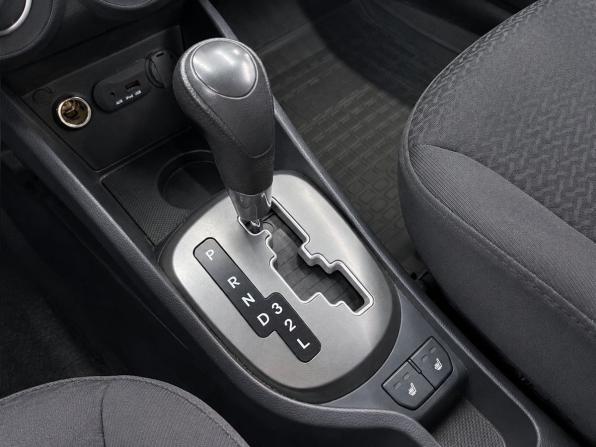 Kia Rio III с пробегом 2013 года, цена 949 000 рублей, 121671 км, хэтчбек, Автокод Объявления