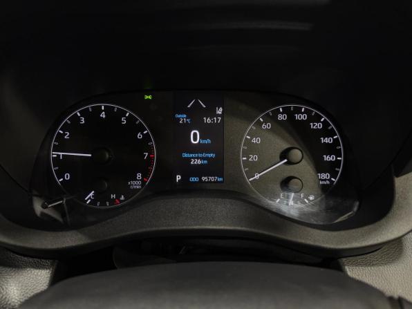 Toyota Yaris IV с пробегом 2020 года, цена 1 170 000 рублей, 95700 км, хэтчбек, Автокод Объявления