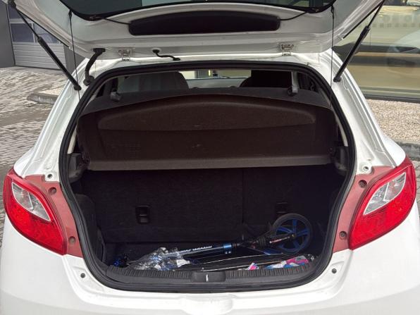 Mazda Demio III (DE) с пробегом 2009 года, цена 380 000 рублей, 111020 км, хэтчбек, Автокод Объявления