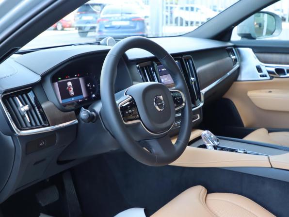 Volvo V90 Cross Country I Рестайлинг с пробегом 2024 года, цена 7 125 000 рублей, 19614 км, универсал, Автокод Объявления