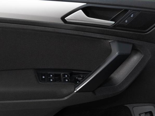 Volkswagen Tiguan II с пробегом 2020 года, цена 2 398 000 рублей, 131393 км, внедорожник, Автокод Объявления