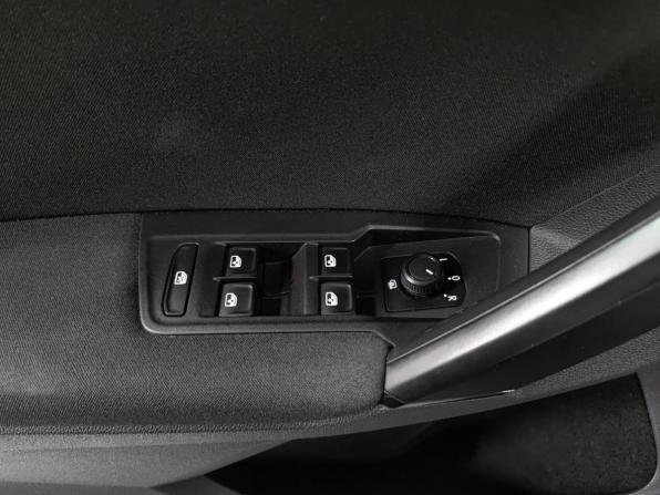 Volkswagen Tiguan II с пробегом 2017 года, цена 1 950 000 рублей, 117788 км, внедорожник, Автокод Объявления