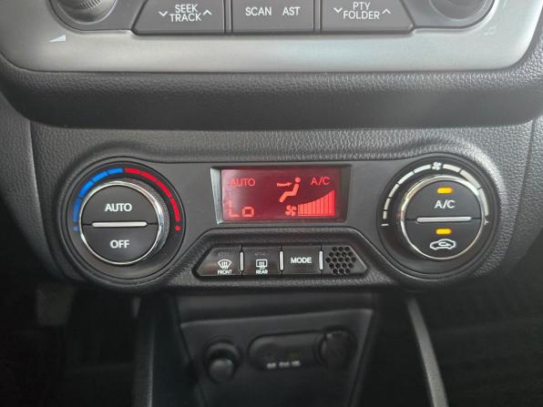 Kia Rio III с пробегом 2013 года, цена 999 000 рублей, 134000 км, седан, Автокод Объявления