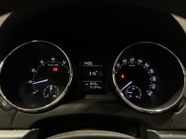 Skoda Yeti I Рестайлинг с пробегом 2017 года, цена 1 380 000 рублей, 151334 км, внедорожник, Автокод Объявления