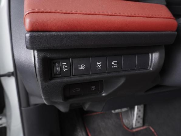 Toyota Camry IX (XV80) China Market с пробегом 2024 года, цена 3 899 000 рублей, 32261 км, седан, Автокод Объявления