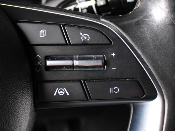Hyundai Elantra VI (AD) Рестайлинг с пробегом 2021 года, цена 1 990 000 рублей, 64105 км, седан, Автокод Объявления