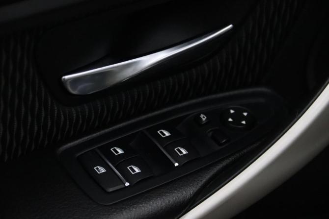 BMW 3 серии VI (F3x) Рестайлинг с пробегом 2015 года, цена 1 695 950 рублей, 97539 км, седан, Автокод Объявления