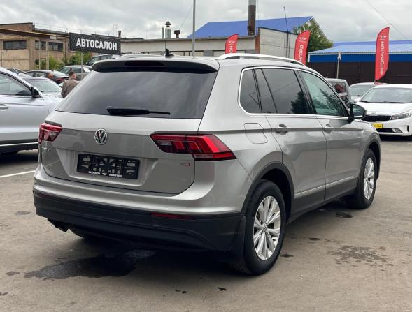 Volkswagen Tiguan II с пробегом 2017 года, цена 2 200 000 рублей, 141572 км, внедорожник, Автокод Объявления