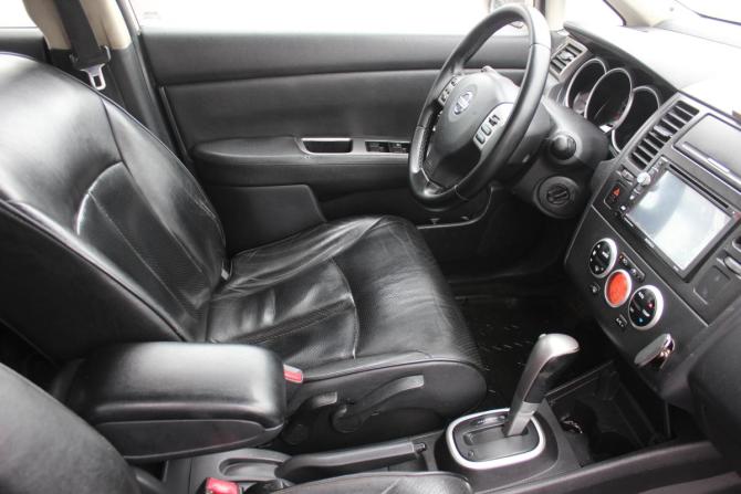 Nissan Tiida I с пробегом 2010 года, цена 617 000 рублей, 280317 км, хэтчбек, Автокод Объявления