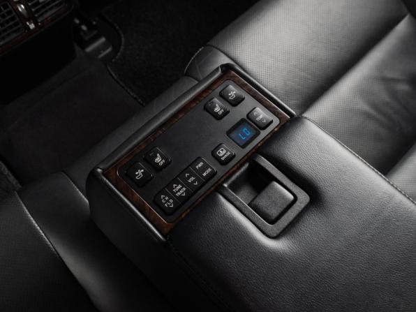 Toyota Camry VII (XV50) Рестайлинг с пробегом 2014 года, цена 1 829 000 рублей, 233546 км, седан, Автокод Объявления