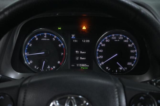 Toyota RAV4 IV (XA40) Рестайлинг с пробегом 2018 года, цена 2 440 000 рублей, 116000 км, внедорожник, Автокод Объявления