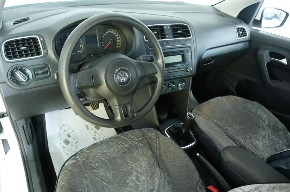 Volkswagen Polo V Омск  - изображение 12