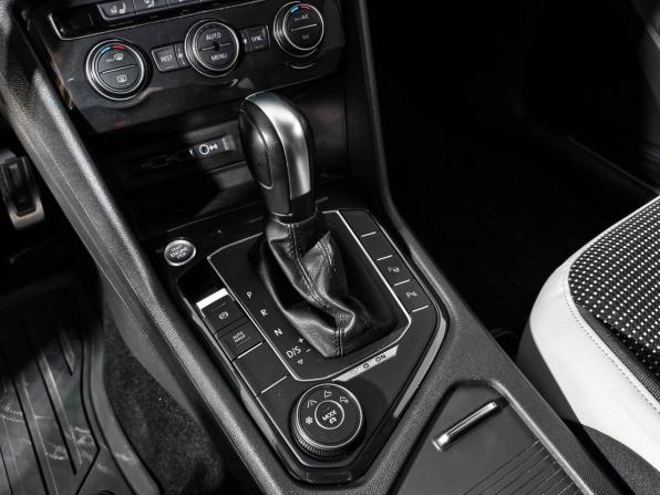 Volkswagen Tiguan II с пробегом 2020 года, цена 2 439 000 рублей, 88300 км, внедорожник, Автокод Объявления