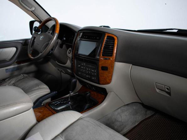 Toyota Land Cruiser 100 Series Рестайлинг 2 с пробегом 2007 года, цена 1 999 000 рублей, 454000 км, внедорожник, Автокод Объявления