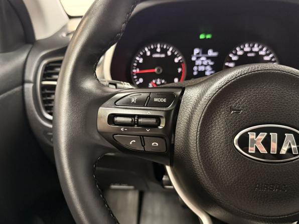 Kia Rio IV Рестайлинг с пробегом 2021 года, цена 2 050 000 рублей, 15000 км, хэтчбек, Автокод Объявления