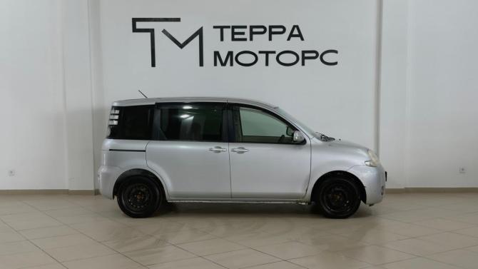 Toyota Sienta I Рестайлинг 1 с пробегом 2009 года, цена 720 000 рублей, 299000 км, минивэн, Автокод Объявления