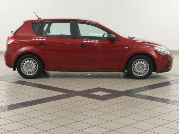 Kia Ceed I Рестайлинг с пробегом 2010 года, цена 625 000 рублей, 158000 км, хэтчбек, Автокод Объявления