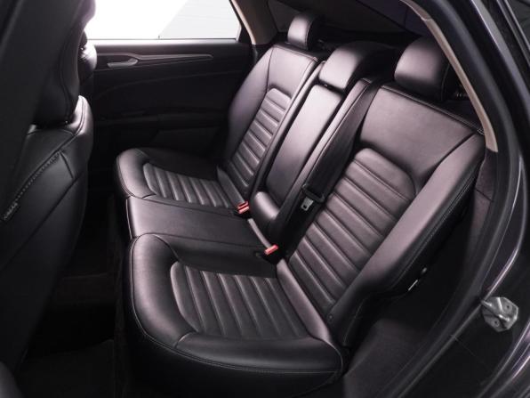 Ford Fusion (North America) II Рестайлинг с пробегом 2018 года, цена 1 590 000 рублей, 140051 км, седан, Автокод Объявления