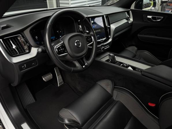 Volvo XC60 II Рестайлинг с пробегом 2021 года, цена 4 090 000 рублей, 91323 км, внедорожник, Автокод Объявления