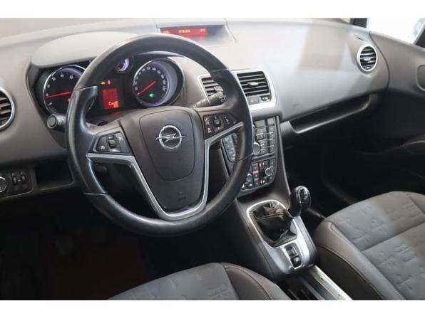 Opel Meriva B с пробегом 2011 года, цена 799 000 рублей, 48132 км, компактвэн, Автокод Объявления
