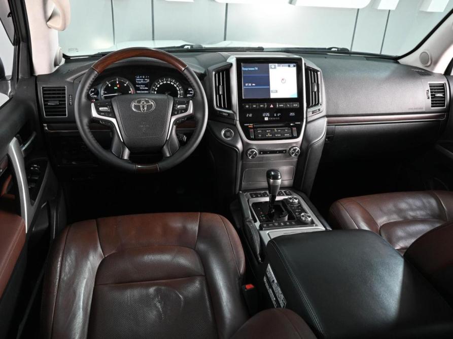 Toyota Land Cruiser 200 Series Рестайлинг 2 Ростов-на-Дону  - изображение 6