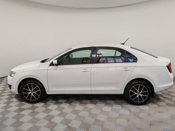 Skoda Rapid I Рестайлинг с пробегом 2018 года, цена 619 000 рублей, 324788 км, лифтбек, Автокод Объявления