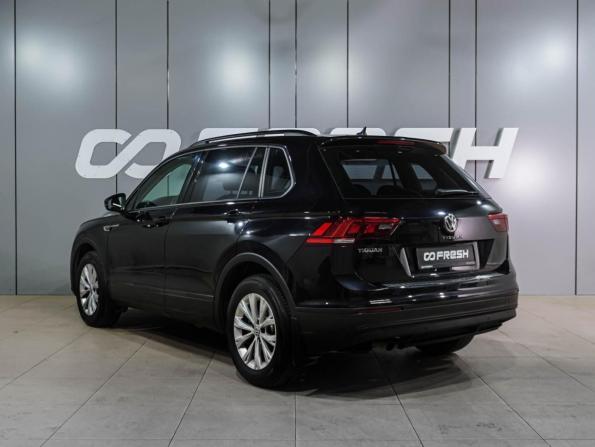 Volkswagen Tiguan II с пробегом 2020 года, цена 2 699 000 рублей, 62993 км, внедорожник, Автокод Объявления