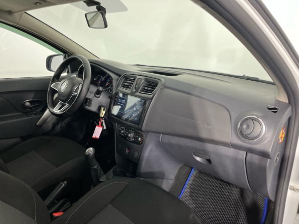 Renault Logan II Рестайлинг с пробегом 2020 года, цена 970 000 рублей, 176426 км, седан, Автокод Объявления