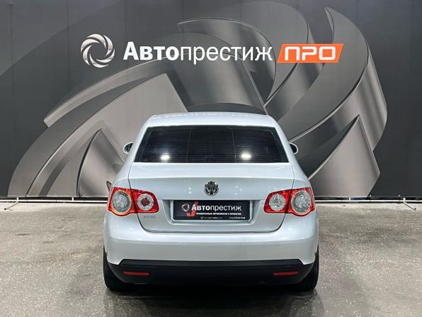 Volkswagen Jetta V с пробегом 2009 года, цена 590 000 рублей, 255130 км, седан, Автокод Объявления