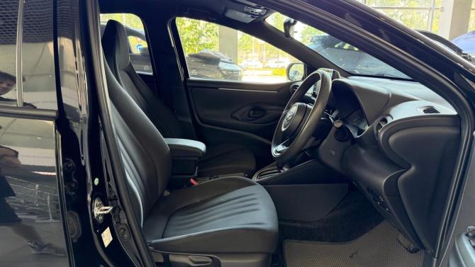 Toyota Yaris IV с пробегом 2020 года, цена 1 045 000 рублей, 93000 км, хэтчбек, Автокод Объявления