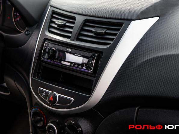 Hyundai Solaris I с пробегом 2012 года, цена 718 000 рублей, 165141 км, хэтчбек, Автокод Объявления