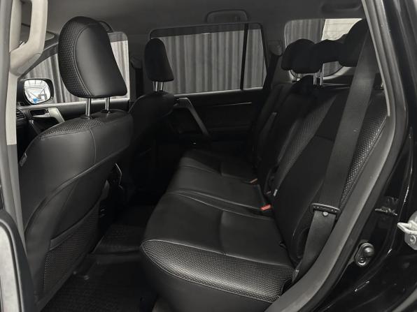 Toyota Land Cruiser Prado 150 Series с пробегом 2011 года, цена 2 685 000 рублей, 369000 км, внедорожник, Автокод Объявления