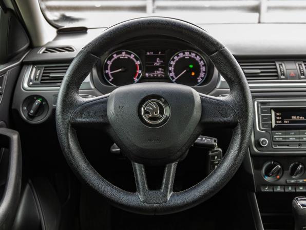 Skoda Rapid I Рестайлинг с пробегом 2019 года, цена 1 138 000 рублей, 97665 км, лифтбек, Автокод Объявления