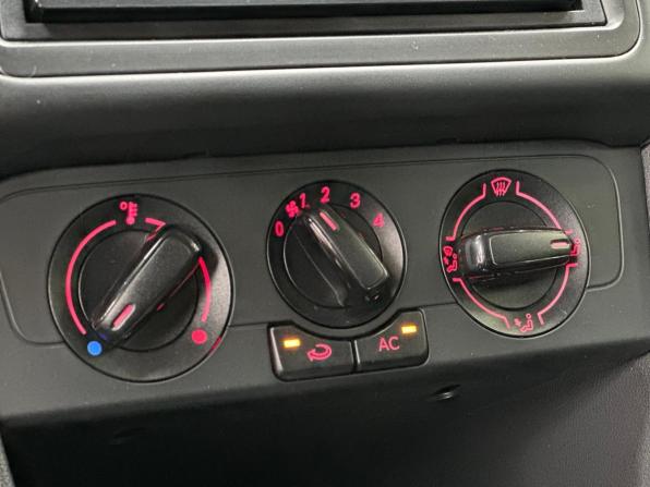 Volkswagen Polo V с пробегом 2012 года, цена 770 000 рублей, 148000 км, седан, Автокод Объявления