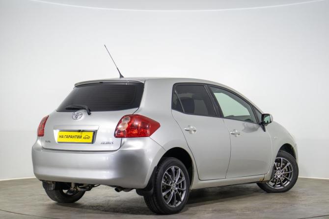 Toyota Auris I с пробегом 2007 года, цена 769 000 рублей, 240000 км, хэтчбек, Автокод Объявления