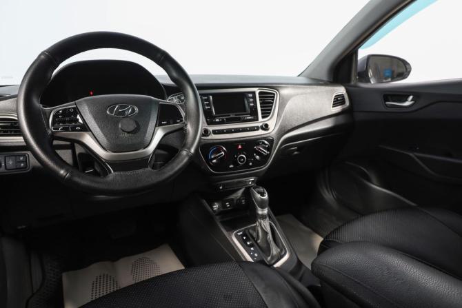Hyundai Solaris II Рестайлинг с пробегом 2021 года, цена 1 099 000 рублей, 179004 км, седан, Автокод Объявления