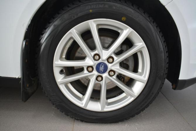 Ford Focus III Рестайлинг с пробегом 2015 года, цена 899 000 рублей, 147000 км, седан, Автокод Объявления