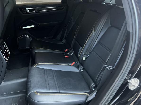 Porsche Cayenne III с пробегом 2019 года, цена 15 490 000 рублей, 86000 км, внедорожник, Автокод Объявления