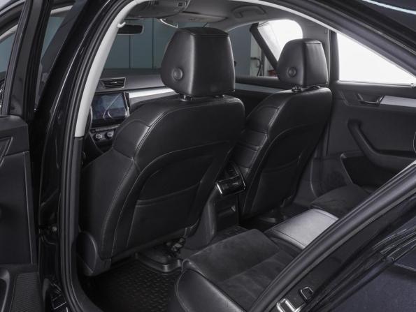 Skoda Superb III с пробегом 2015 года, цена 1 780 000 рублей, 159199 км, лифтбек, Автокод Объявления
