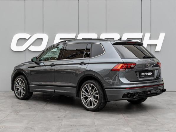 Volkswagen Tiguan II Рестайлинг с пробегом 2021 года, цена 3 730 000 рублей, 49896 км, внедорожник, Автокод Объявления